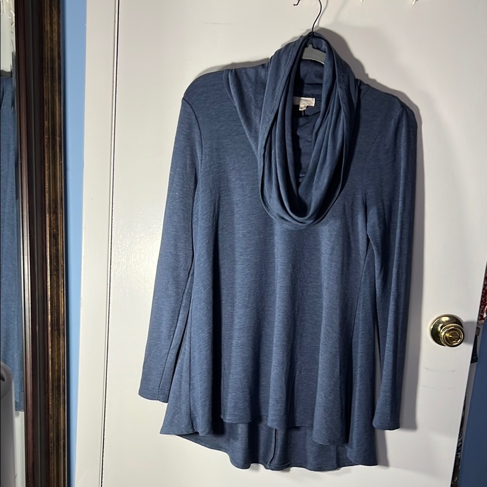 Women's Cowl Neck Tunic size Small